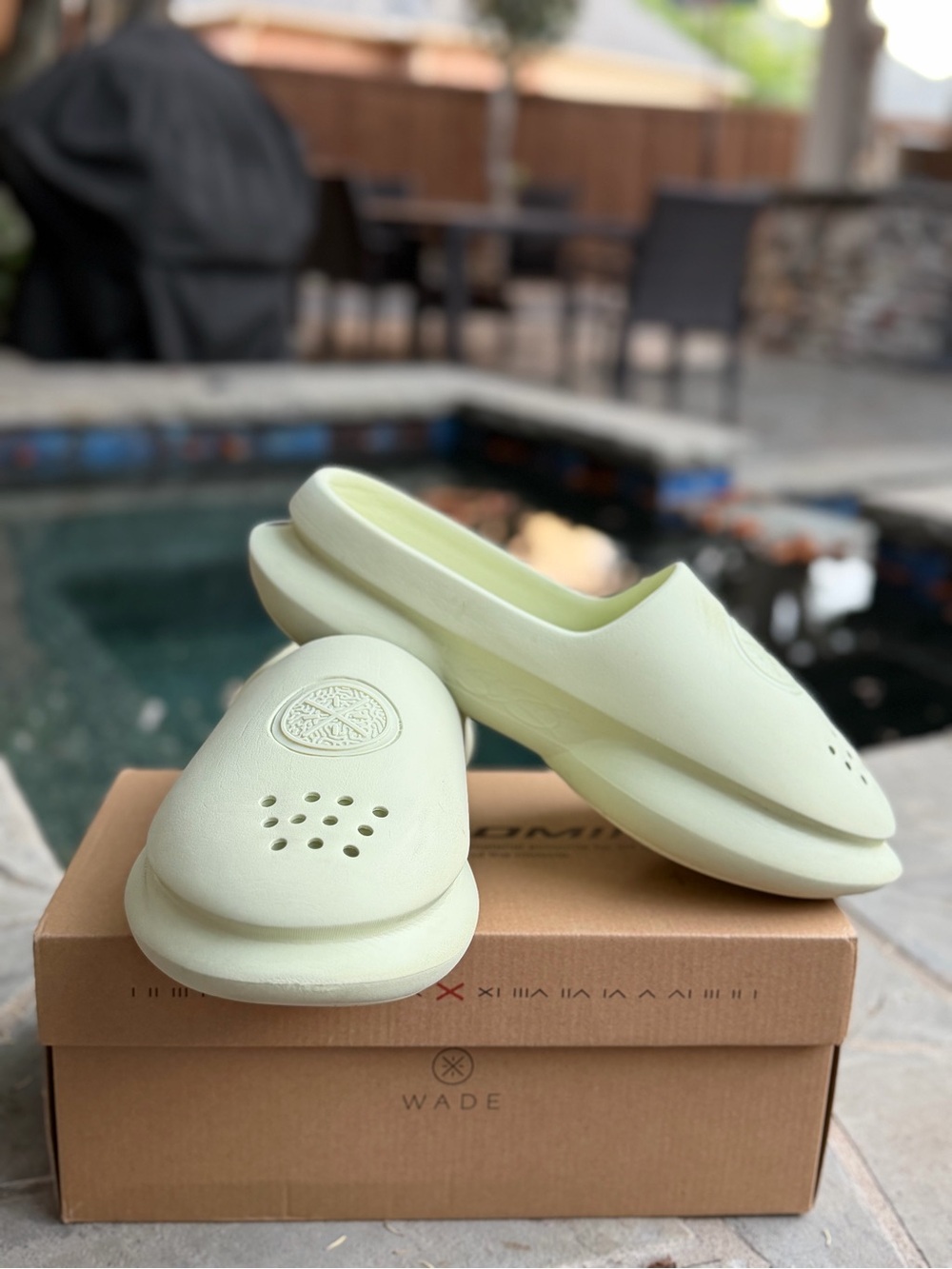 Wade Men’s Slip-On Clog in Pale Green